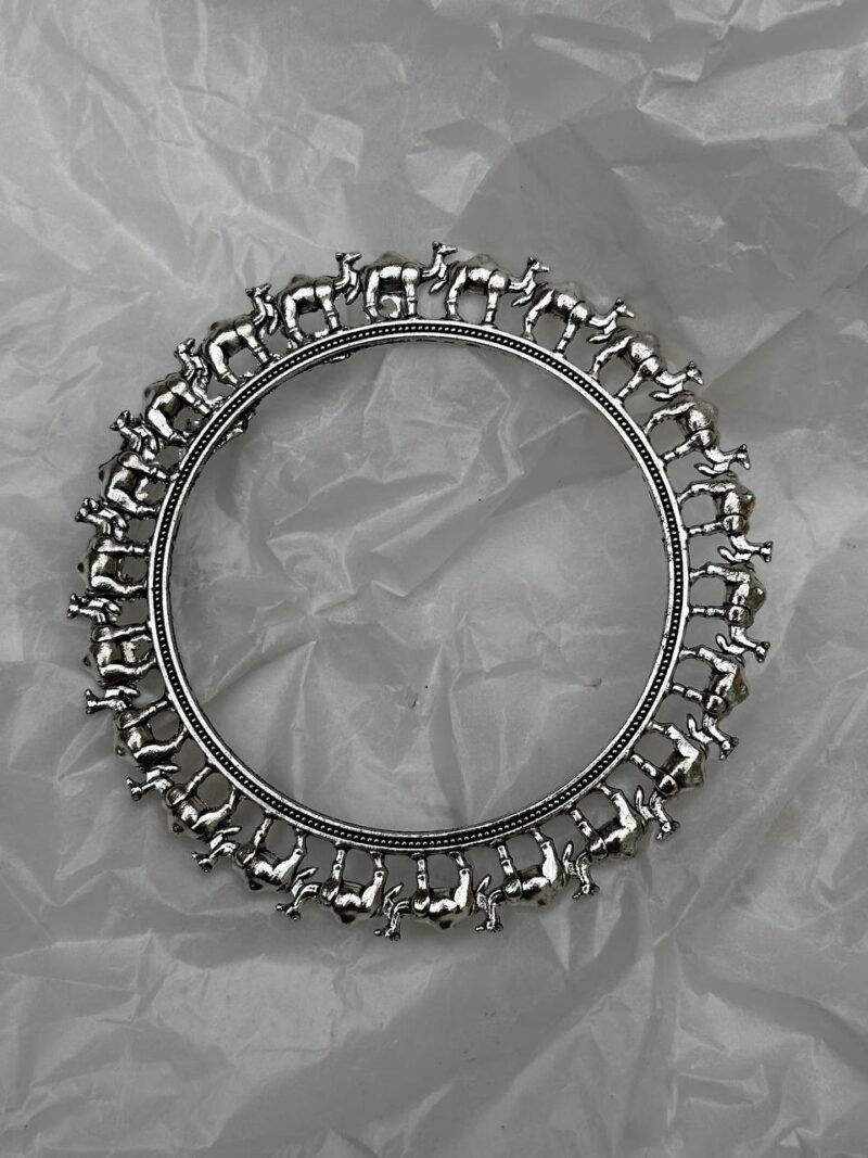 camels bangles